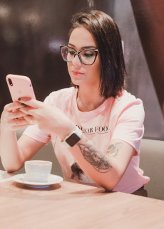 Ladycheckinginonphone